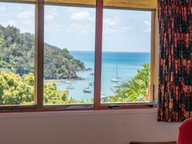 Serenity Hills - Mangonui Holiday Home -  - 1165262 - thumbnail photo 18