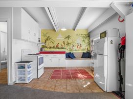 Unwind at Tindalls Bay - Whangaparaoa Apartment -  - 1165264 - thumbnail photo 16