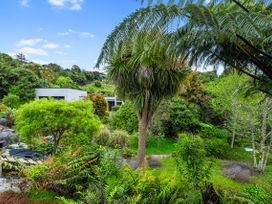 The Red Door - New Plymouth Holiday Home -  - 1165323 - thumbnail photo 26