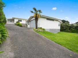 Hornbill Nest - Waikanae Beach Holiday Home -  - 1165430 - thumbnail photo 28