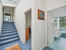 Hornbill Nest - Waikanae Beach Holiday Home -  - 1165430 - thumbnail photo 8