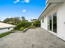 Hornbill Nest - Waikanae Beach Holiday Home -  - 1165430 - thumbnail photo 4