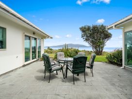 Hornbill Nest - Waikanae Beach Holiday Home -  - 1165430 - thumbnail photo 11