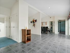 Hornbill Nest - Waikanae Beach Holiday Home -  - 1165430 - thumbnail photo 15