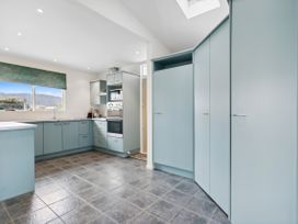 Hornbill Nest - Waikanae Beach Holiday Home -  - 1165430 - thumbnail photo 31