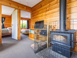 Stag Shack - Ohakune Holiday Home -  - 1165606 - thumbnail photo 17