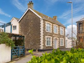 6 bedroom Cottage for rent in Newquay, Cornwall