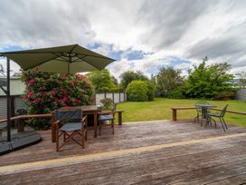 Ferg Escape - Te Anau Holiday Home -  - 1165682 - thumbnail photo 24