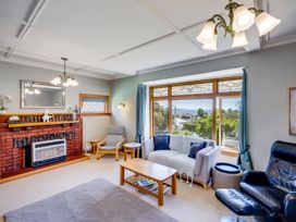 Ocean Vista - Napier Holiday Home -  - 1165683 - thumbnail photo 3