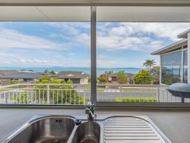 Harbour View - Maraetai Holiday Home -  - 1165966 - thumbnail photo 7