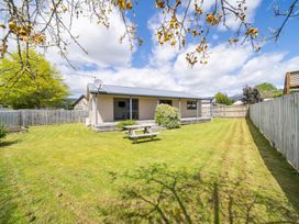 Cosy Lakeside - Manapouri Holiday Home -  - 1165969 - thumbnail photo 22