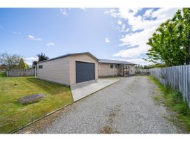 Cosy Lakeside - Manapouri Holiday Home -  - 1165969 - thumbnail photo 32