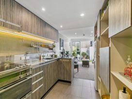 Captivating Canvas - Wellington Central Apartment -  - 1166089 - thumbnail photo 7