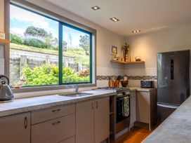 Woodside Vista - Waiheke Island Holiday Home -  - 1166247 - thumbnail photo 10