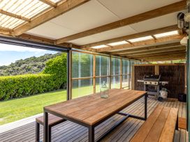 Woodside Vista - Waiheke Island Holiday Home -  - 1166247 - thumbnail photo 33