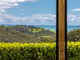 Woodside Vista - Waiheke Island Holiday Home -  - 1166247 - thumbnail photo 6