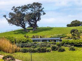 Woodside Vista - Waiheke Island Holiday Home -  - 1166247 - thumbnail photo 37