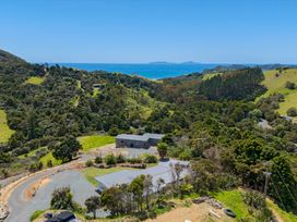 Waitorupai Retreat 1 - Sandy Bay Holiday Home -  - 1166514 - thumbnail photo 1