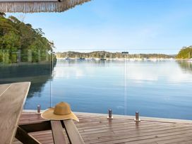 Romantic Waterfront - Russell Holiday Home -  - 1166784 - thumbnail photo 1