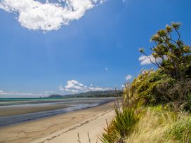 At The Beach - Pohara Holiday Home -  - 1166988 - thumbnail photo 22