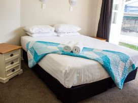 Rehutai Beach House - Paihia Holiday Home -  - 1166990 - thumbnail photo 8