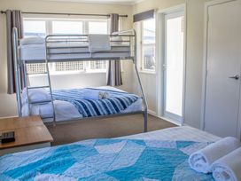 Rehutai Beach House - Paihia Holiday Home -  - 1166990 - thumbnail photo 12