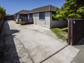 MM Villa - Christchurch Holiday Home -  - 1167069 - thumbnail photo 18