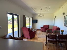 Southland Sanctuary - Te Anau Holiday Home -  - 1167071 - thumbnail photo 3