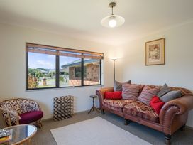 Spa and Sands - Waikanae Beach Holiday Home -  - 1167074 - thumbnail photo 5