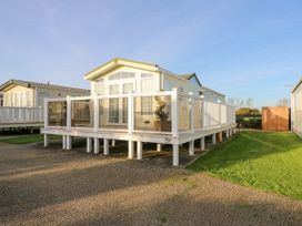 2 bedroom Cottage for rent in Chichester