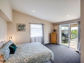 Sea Deck Haven - Hastings Holiday Home -  - 1167427 - thumbnail photo 15