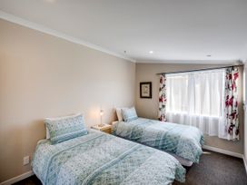 Sea Deck Haven - Hastings Holiday Home -  - 1167427 - thumbnail photo 18