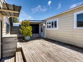 Sea Deck Haven - Hastings Holiday Home -  - 1167427 - thumbnail photo 32