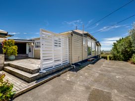 Sea Deck Haven - Hastings Holiday Home -  - 1167427 - thumbnail photo 33