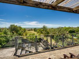 Sea Deck Haven - Hastings Holiday Home -  - 1167427 - thumbnail photo 30