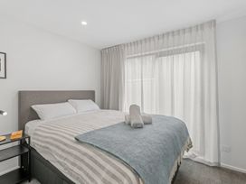 Coronet Peak Luxe - Queenstown Holiday Home -  - 1167429 - thumbnail photo 11