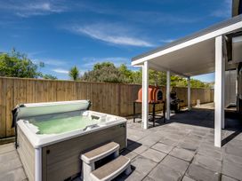 Aroha At 2252 - Waimarama Holiday Home -  - 1167484 - thumbnail photo 43