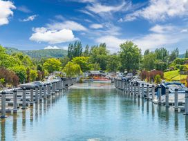 Harbour Lights - Lake Taupo Holiday Home -  - 1167485 - thumbnail photo 24