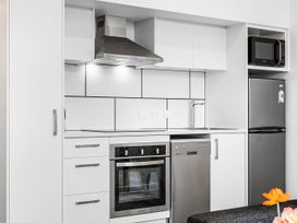 Layard Apartments 421 – West Auckland Apartment -  - 1167488 - thumbnail photo 4