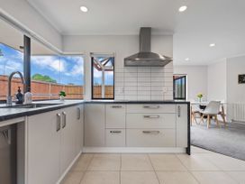 Cosy in Victoria - Rotorua Holiday Home -  - 1167490 - thumbnail photo 7