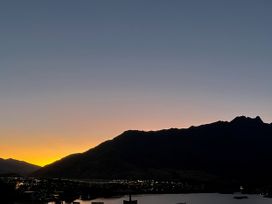 Lake Panorama - Queenstown Holiday Home -  - 1167491 - thumbnail photo 34