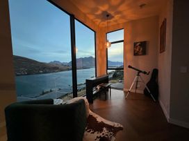 Lake Panorama - Queenstown Holiday Home -  - 1167491 - thumbnail photo 8