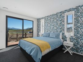 Mountain Majesty - Wanaka Holiday Home -  - 1167492 - thumbnail photo 11