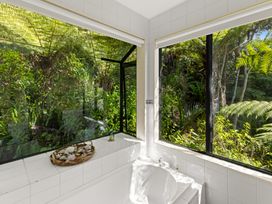 Broadview Retreat - Opua Holiday Home -  - 1167493 - thumbnail photo 32