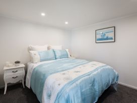 Two Palms - Waihi Beach Holiday Apartment -  - 1167578 - thumbnail photo 12