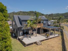 Spacious Family Getaway - Whangamata Holiday Home -  - 1167580 - thumbnail photo 1