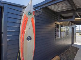 Spacious Family Getaway - Whangamata Holiday Home -  - 1167580 - thumbnail photo 39