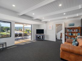 Spacious Family Getaway - Whangamata Holiday Home -  - 1167580 - thumbnail photo 10