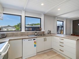 Spacious Family Getaway - Whangamata Holiday Home -  - 1167580 - thumbnail photo 14