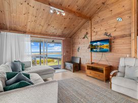 Harbourview Haven - Mangawhai Heads Holiday Home -  - 1167722 - thumbnail photo 6